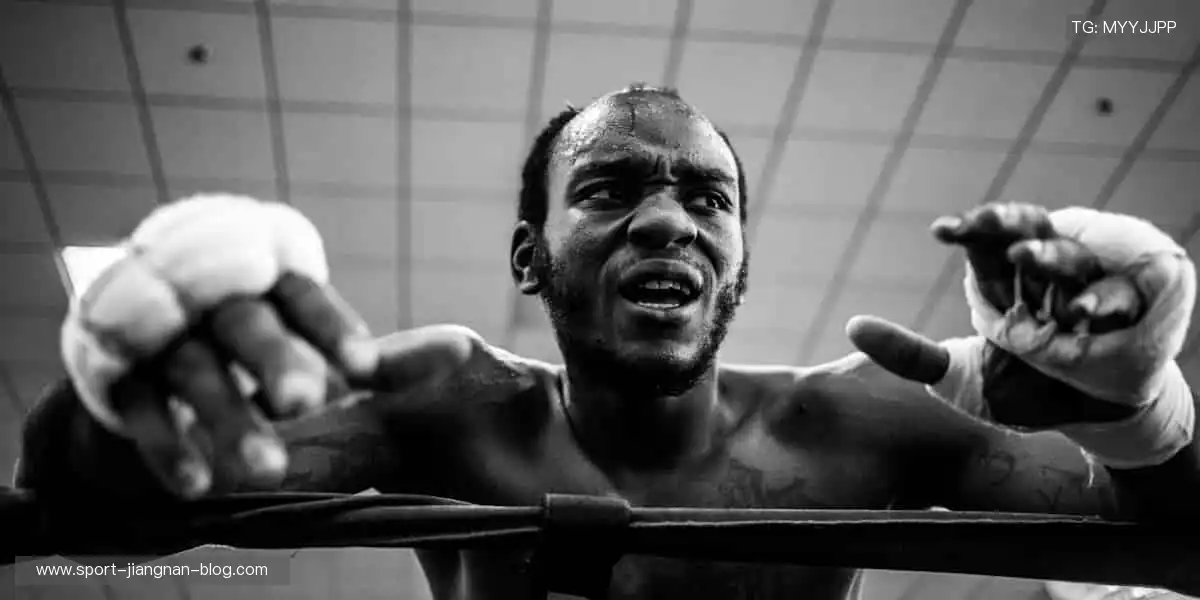 🎁球迷必备，周边狂欢！👕穿上热爱，让世界见证你的主队精神！